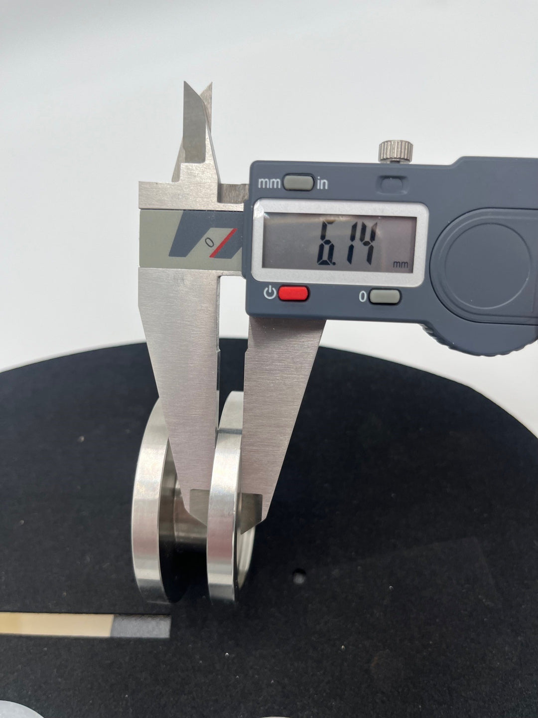 Griff Edelstahl rund schraubbar 30mm